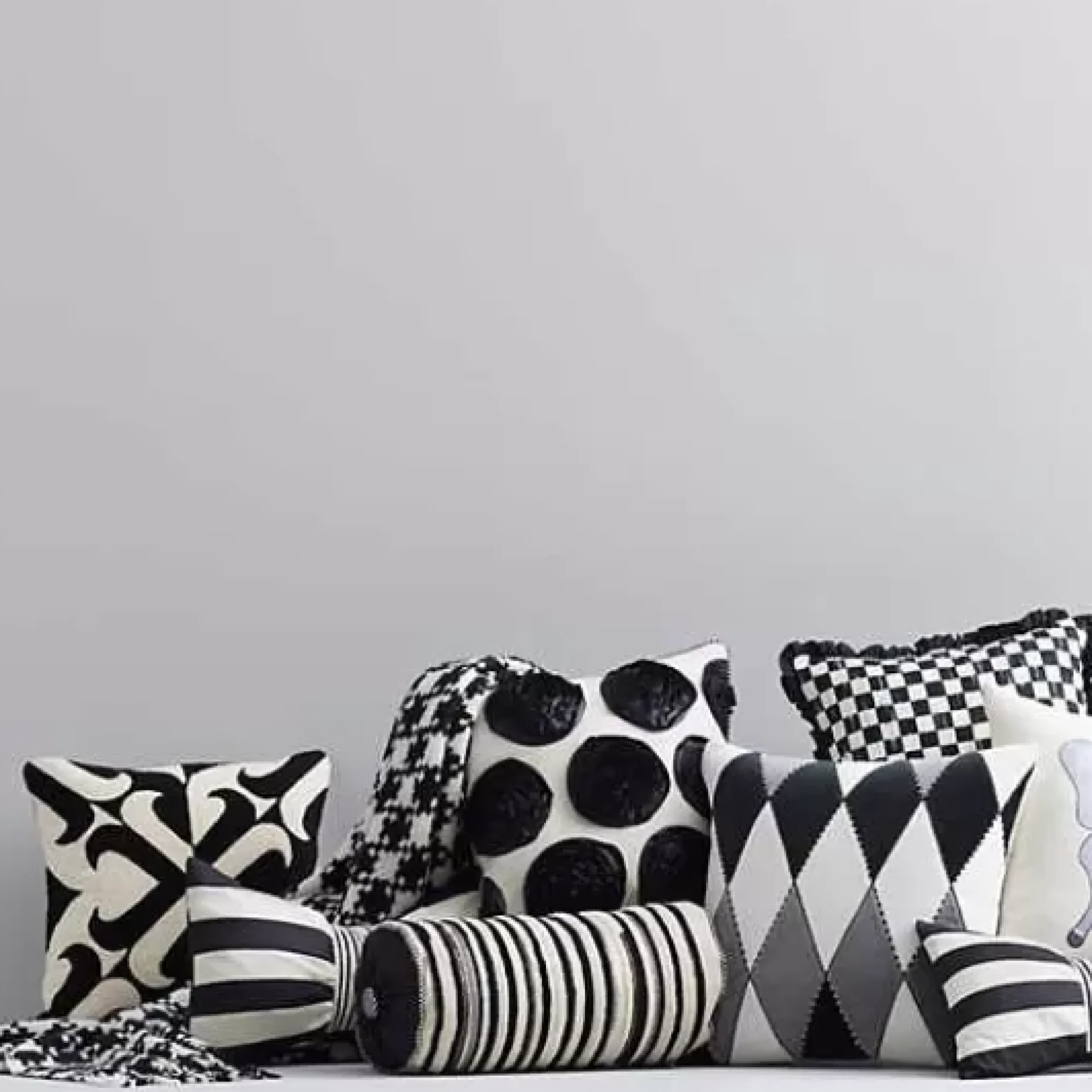 MacKenzie-Childs Black Ivory Houndstooth Throw< Pillows, Throws, & Cushions