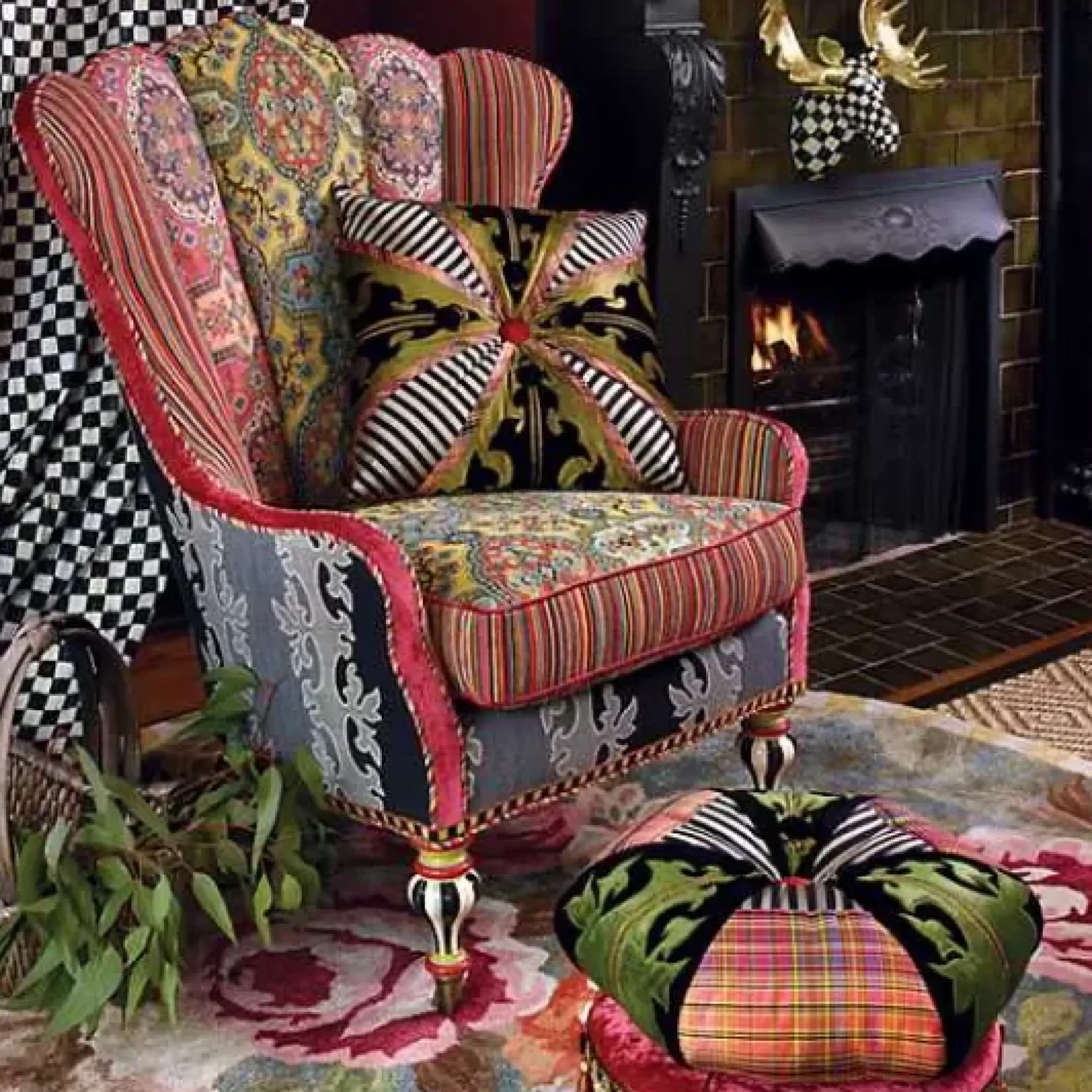 MacKenzie-Childs Bloomsbury Garden 6' Round Rug< Rugs
