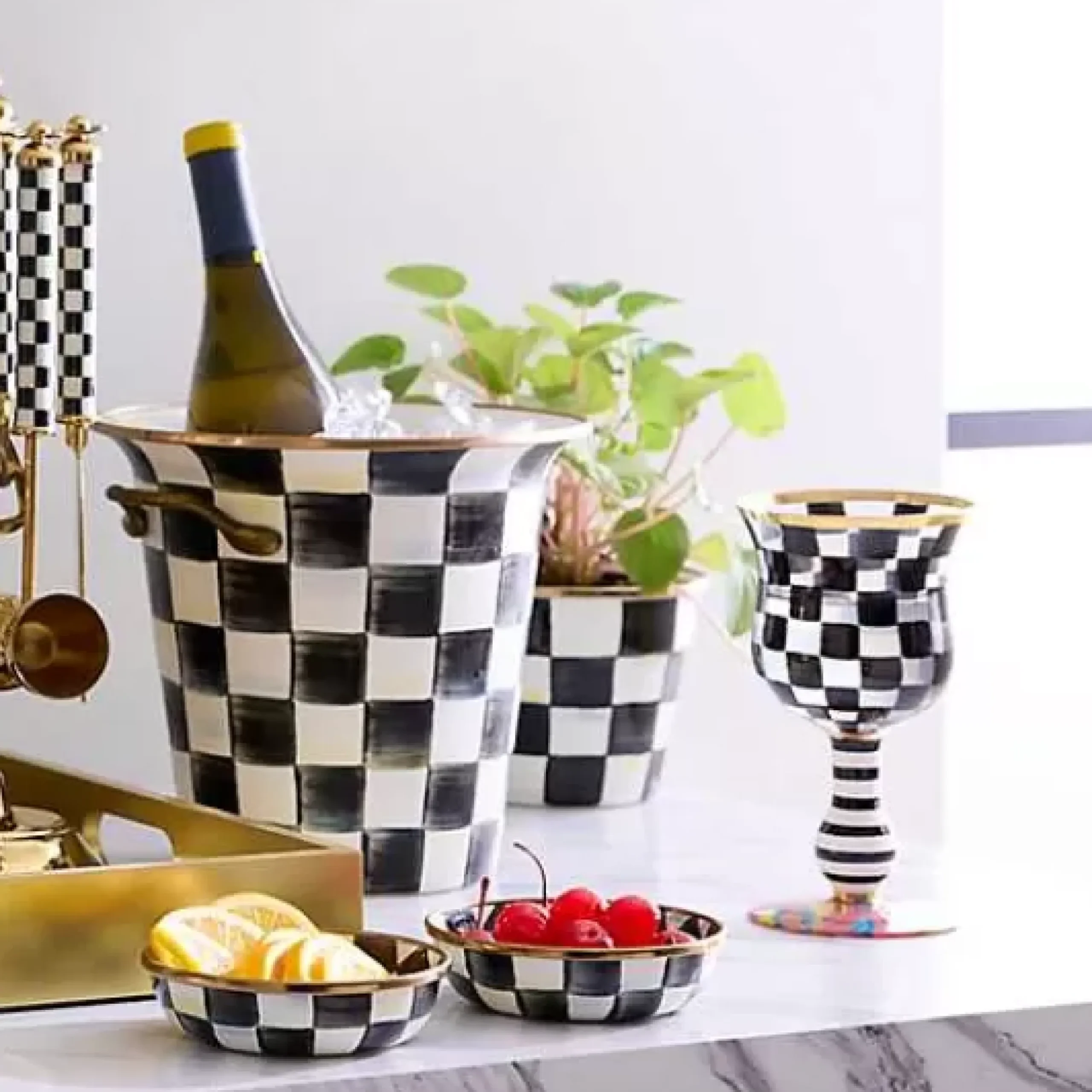MacKenzie-Childs Carnival Black Wine Glass< Fall Entertaining|Drinkware