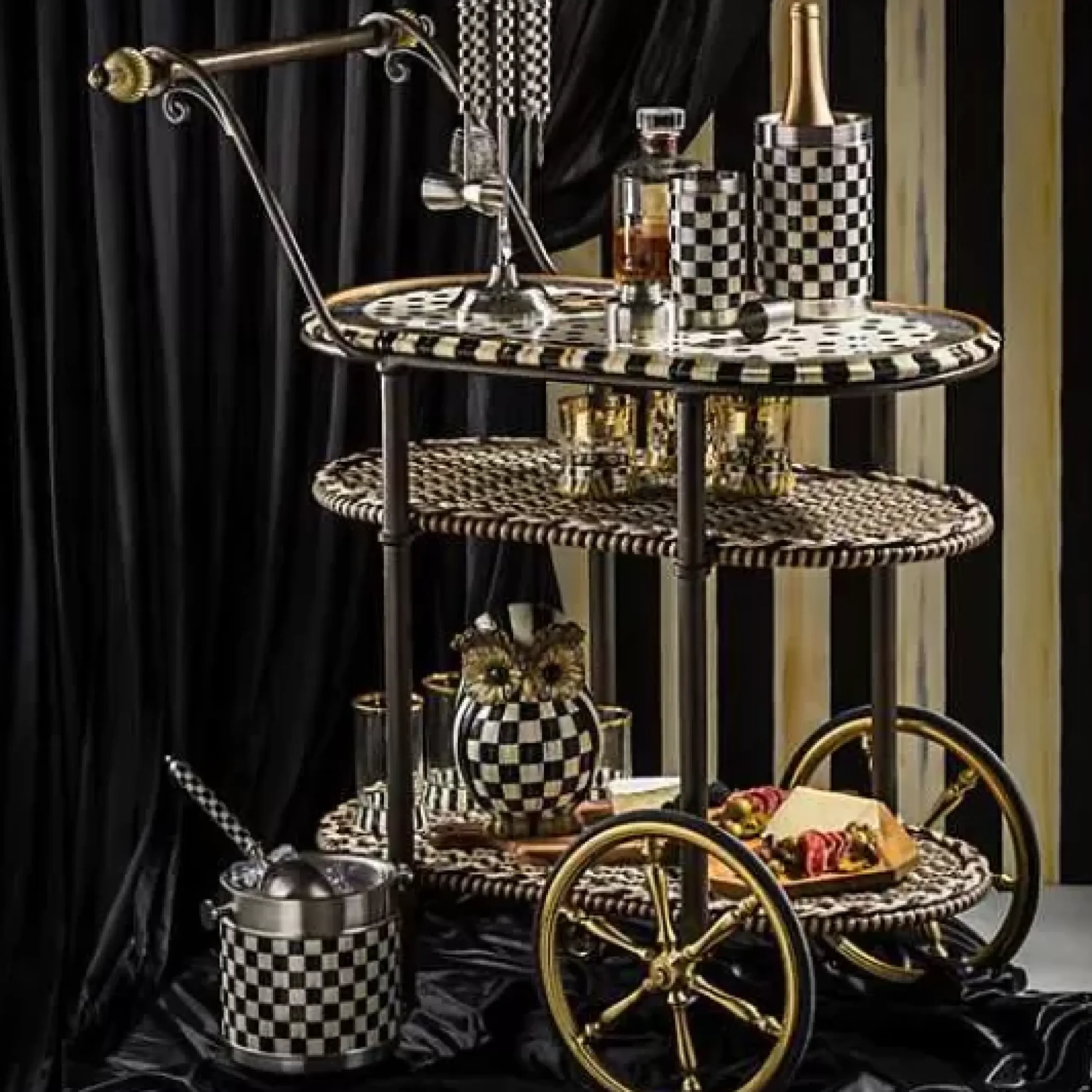 MacKenzie-Childs Courtly Check 3260 Ice Bucket< Drinkware|Bar Entertaining
