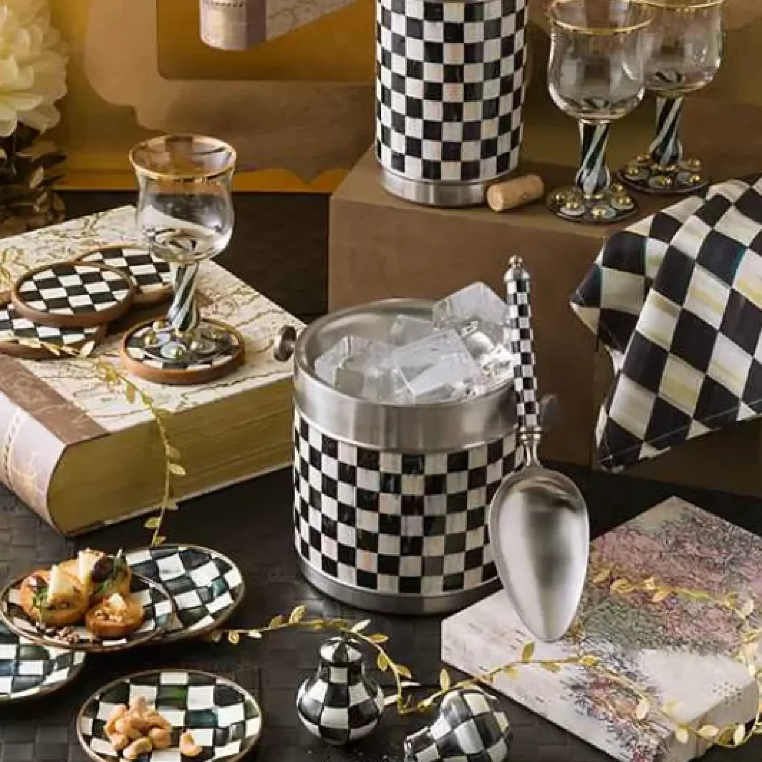 MacKenzie-Childs Courtly Check 3260 Ice Bucket< Drinkware|Bar Entertaining