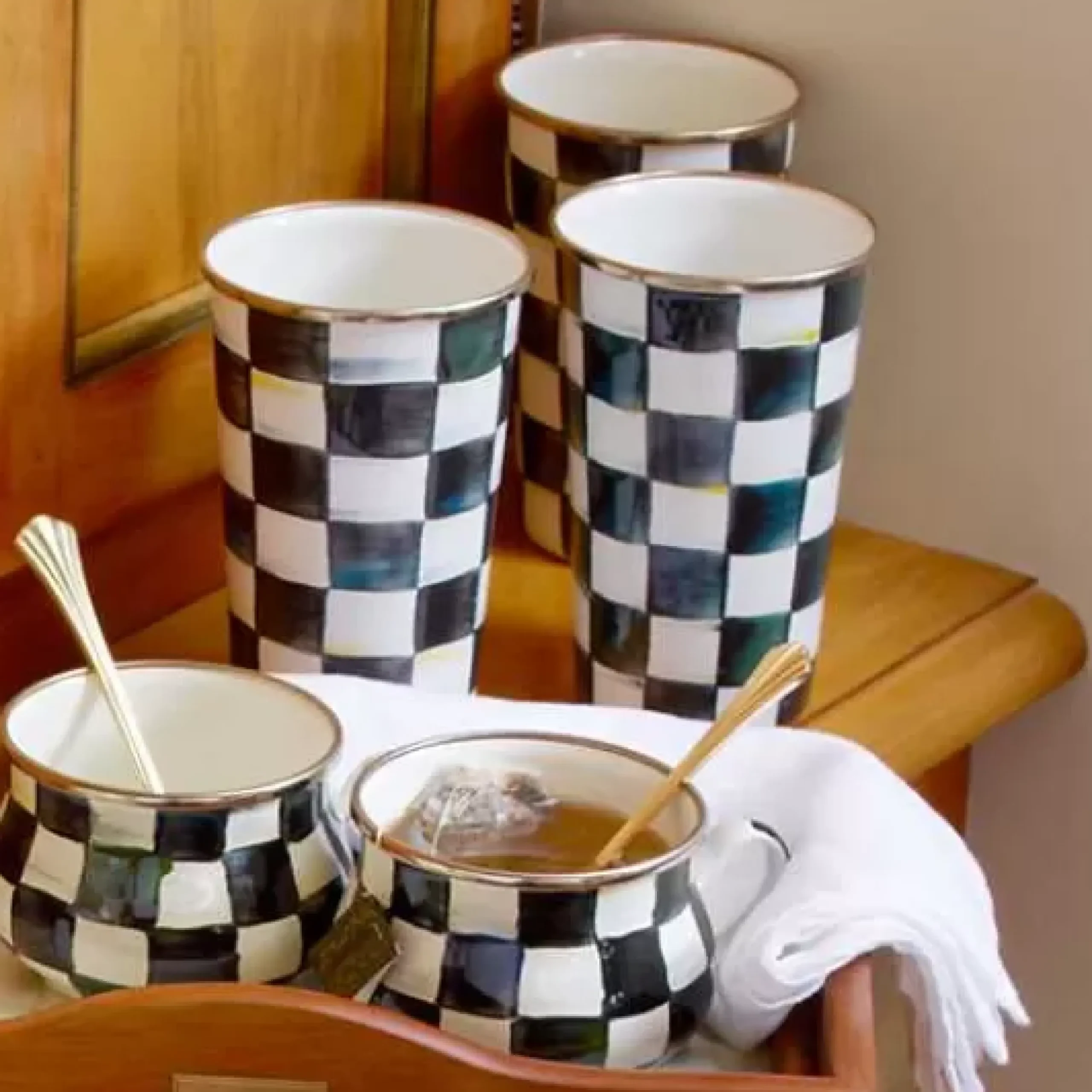 MacKenzie-Childs Courtly Check 20 Ounce Tumbler< Drinkware|Bar Entertaining