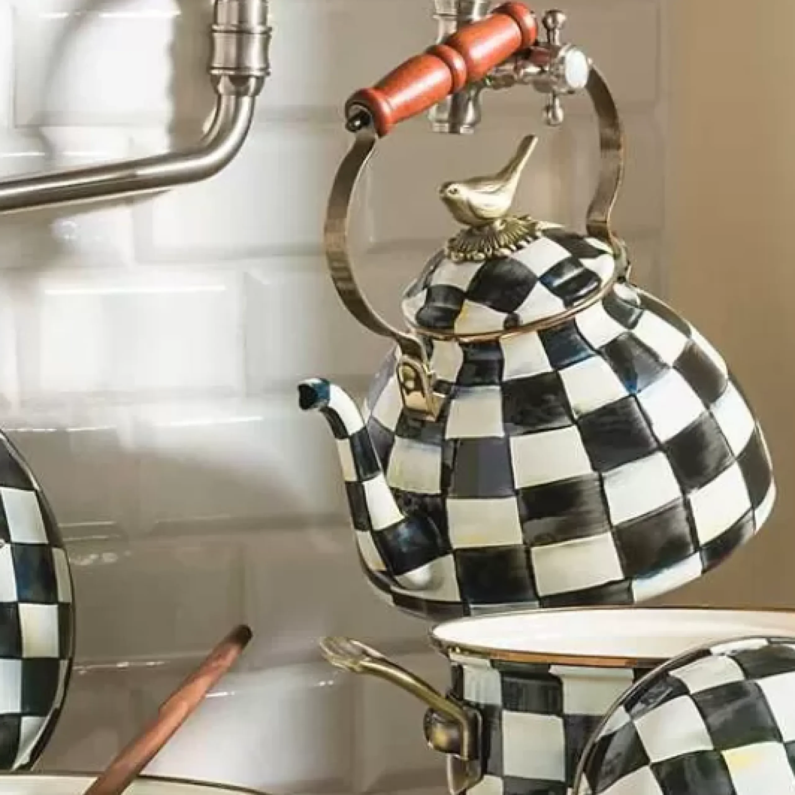 MacKenzie-Childs Courtly Check 3 Quart Tea Kettle with Bird< Cookware & Bakeware|Tea Kettles