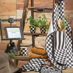 MacKenzie-Childs Courtly Check Bistro Oven Mitt< Kitchen & Table Linens