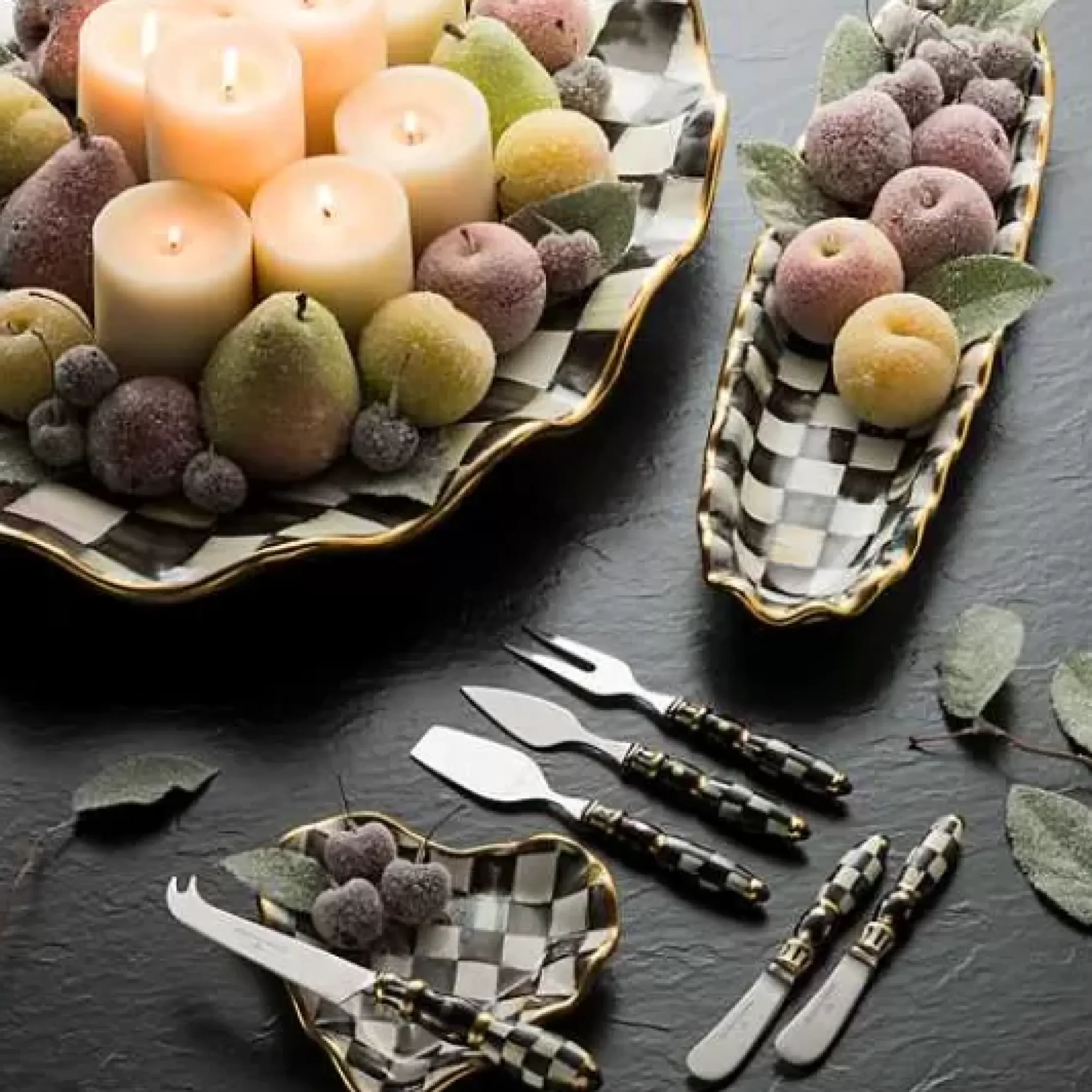 MacKenzie-Childs Courtly Check Ceramic Hors d'Oeuvre Tray< Serveware