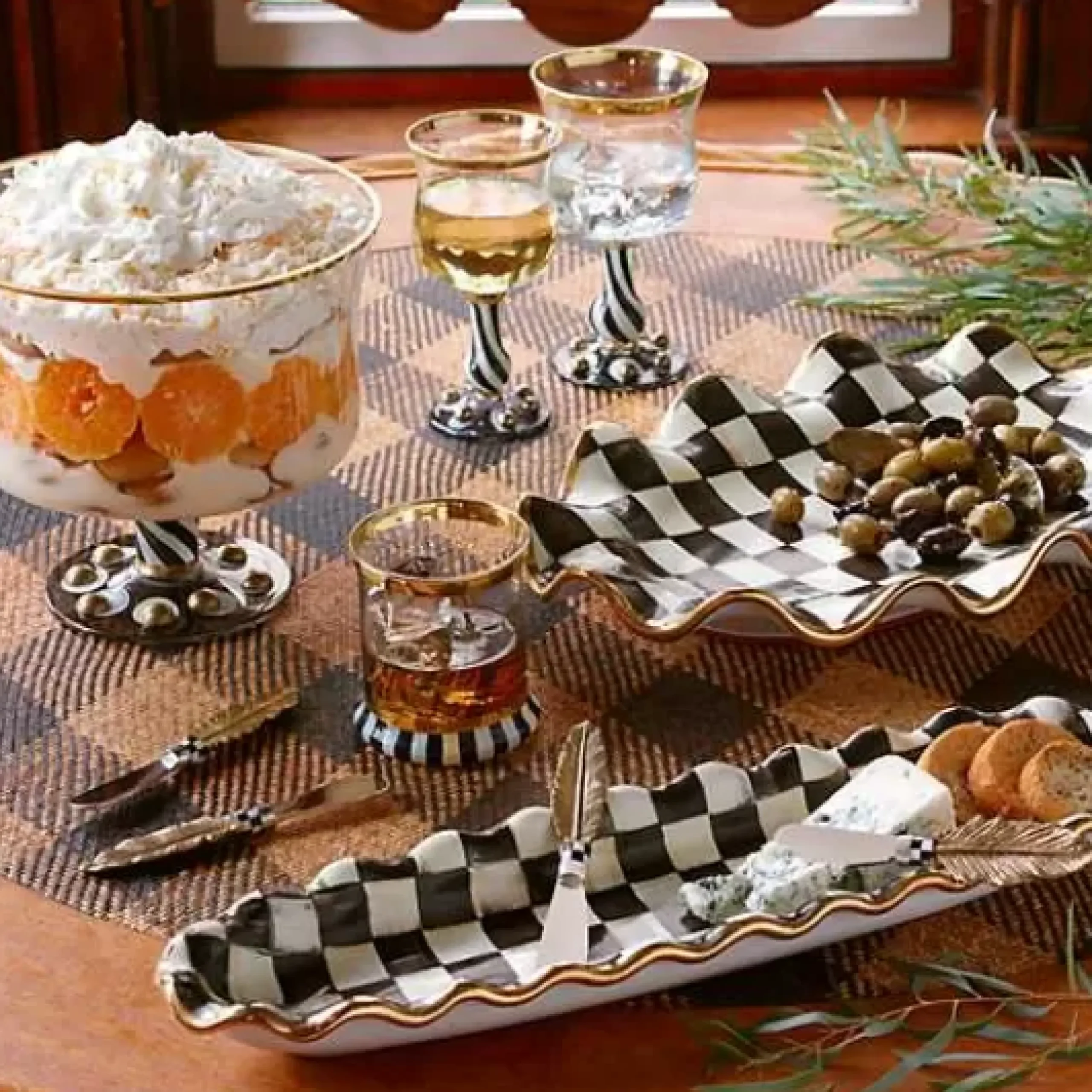 MacKenzie-Childs Courtly Check Ceramic Hors d'Oeuvre Tray< Serveware