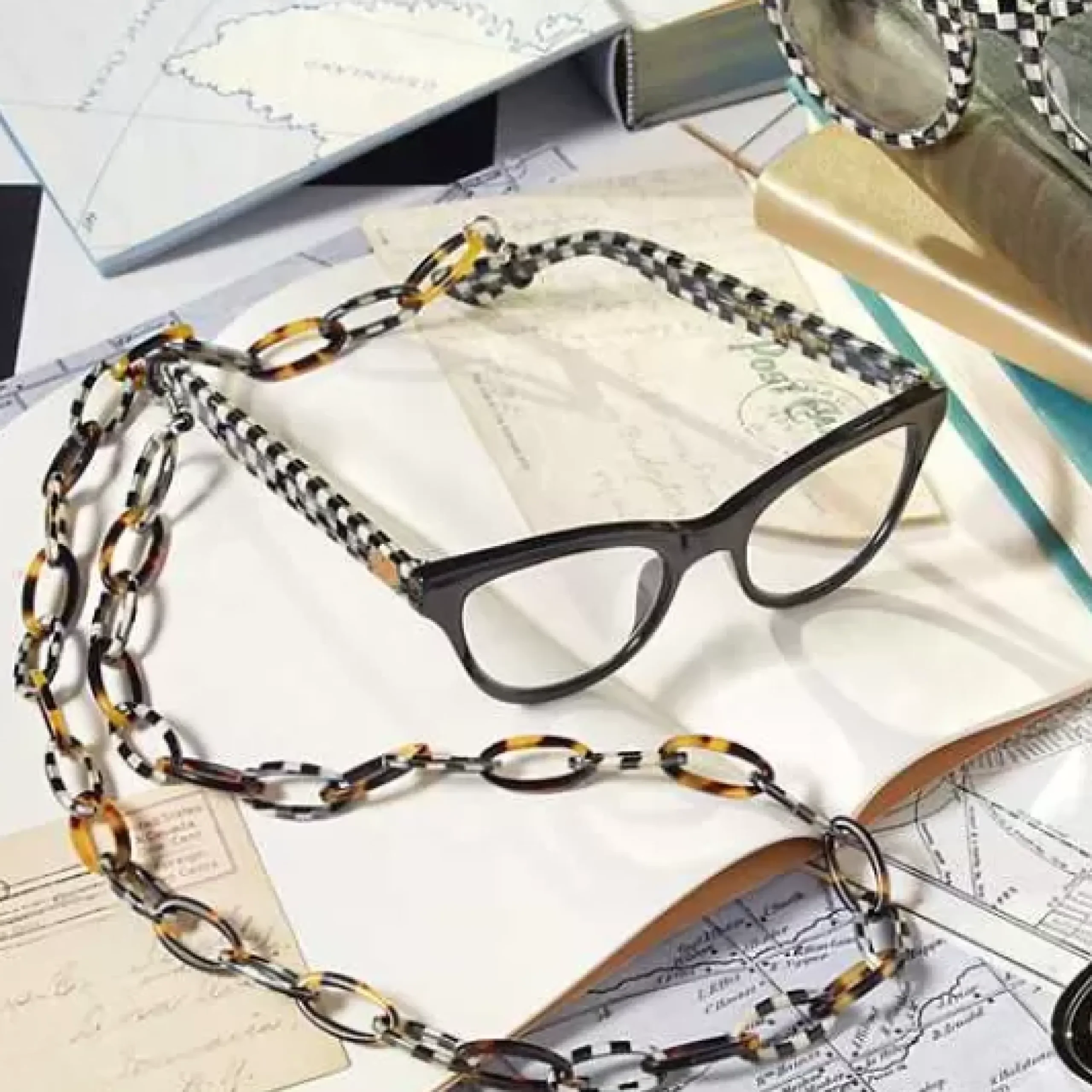 MacKenzie-Childs Courtly Check Eyeglasses Chain< Accessories