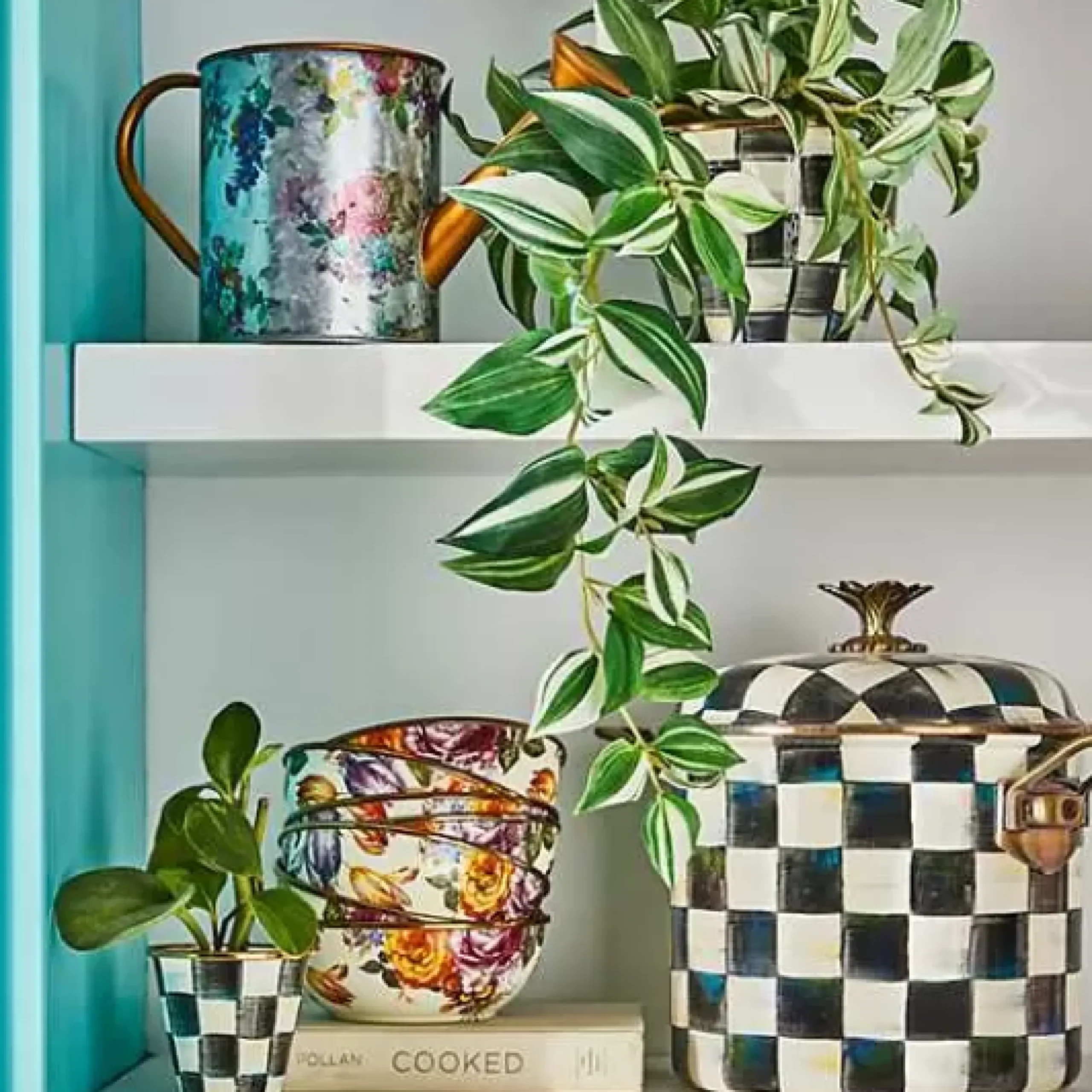 MacKenzie-Childs Courtly Check Large Flower Pot< Outdoor
