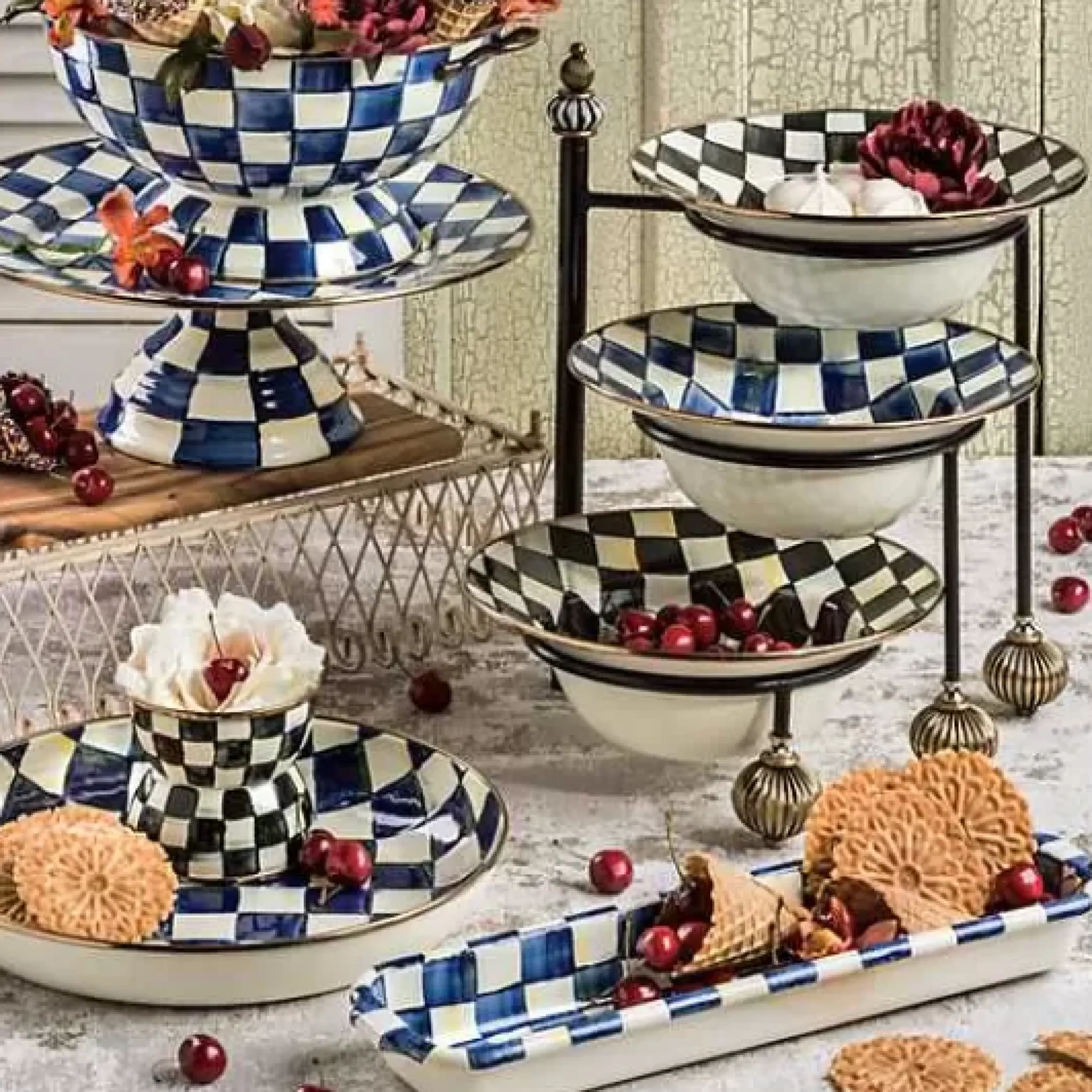 MacKenzie-Childs Courtly Check Pinch Bowl< Bar Entertaining|Serveware
