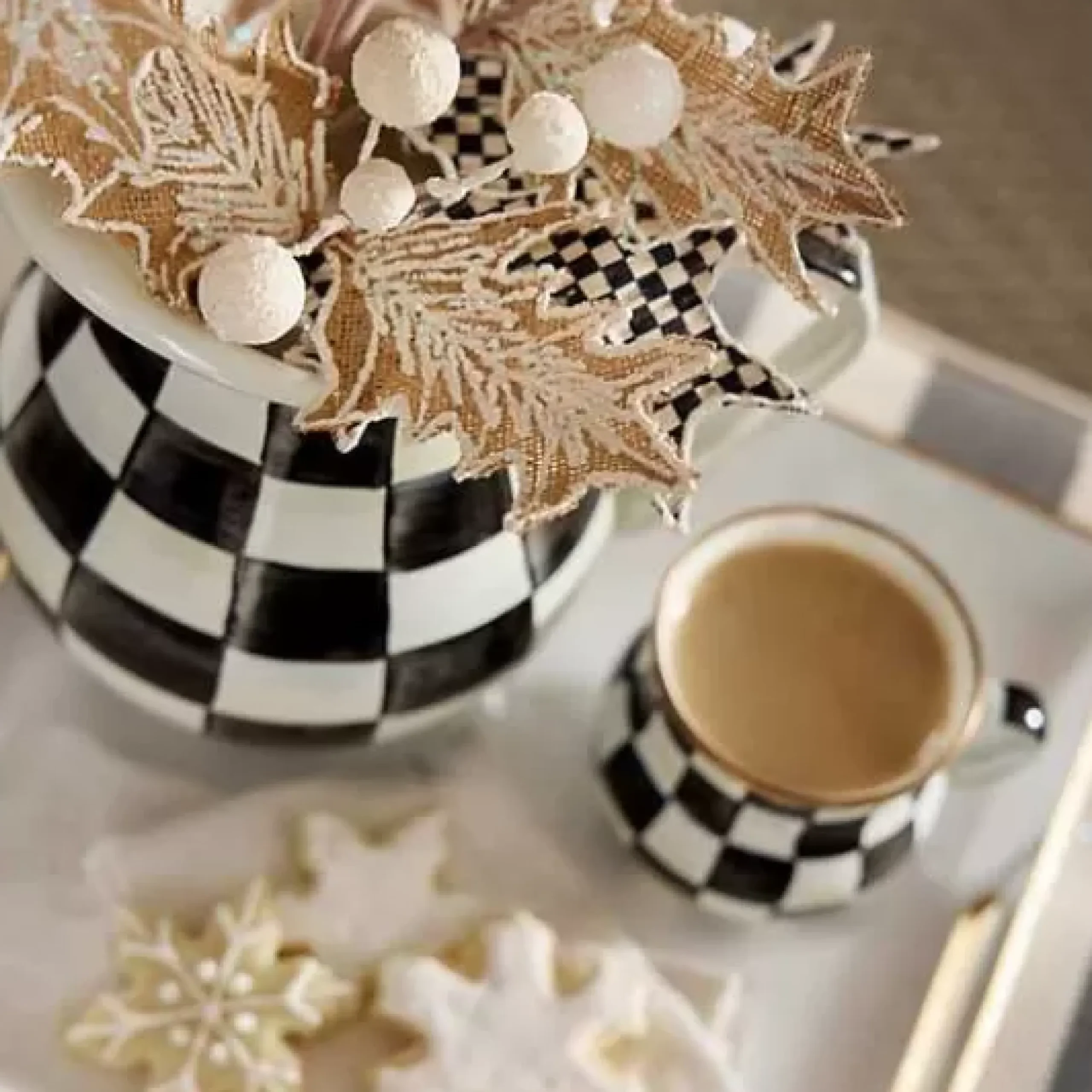 MacKenzie-Childs Courtly Check Pitcher< Serveware|Bar Entertaining