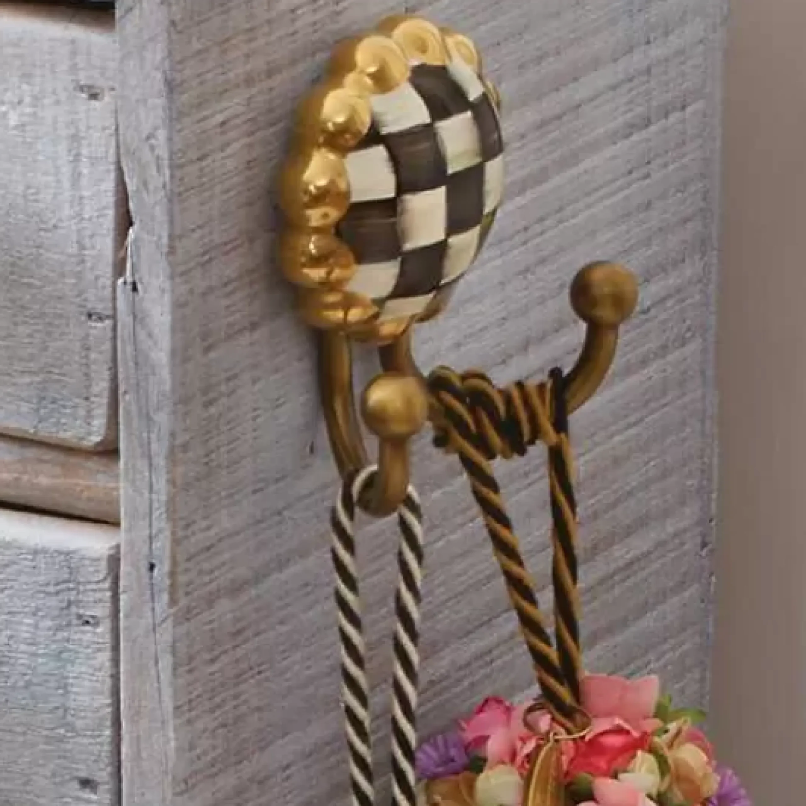 MacKenzie-Childs Courtly Check Round Hook< Finishing Touches|Room Accents