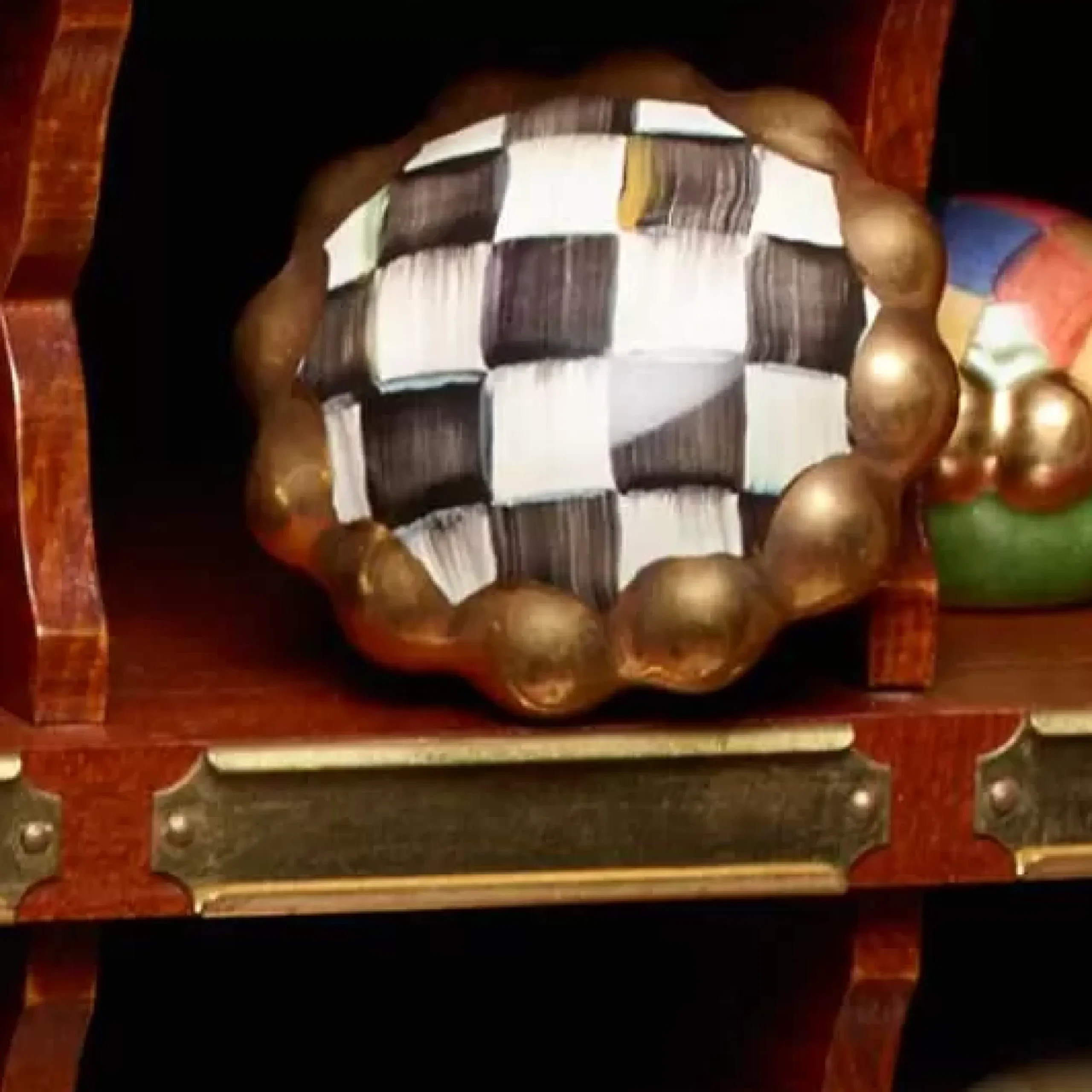 MacKenzie-Childs Courtly Check Round Knob< Finishing Touches|Room Accents