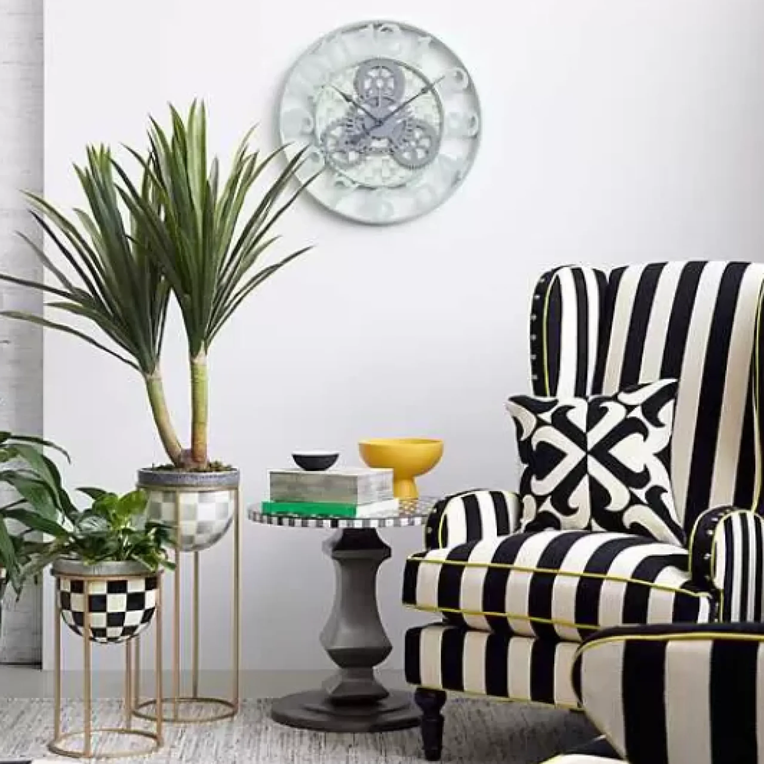 MacKenzie-Childs Courtly Check Short Plant Stand< Outdoor