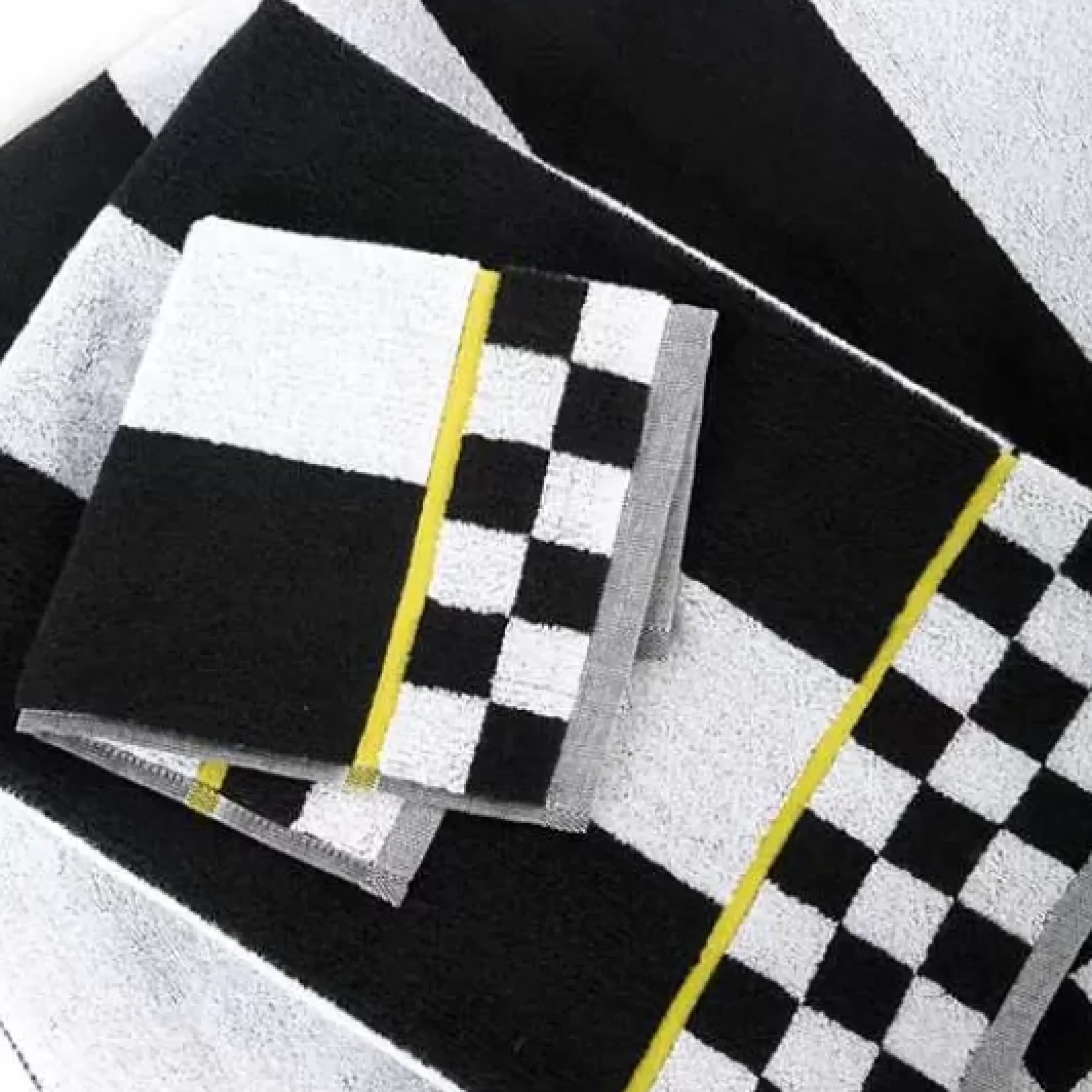 MacKenzie-Childs Courtly Stripe Bath Towel< Bath & Bath Accessories