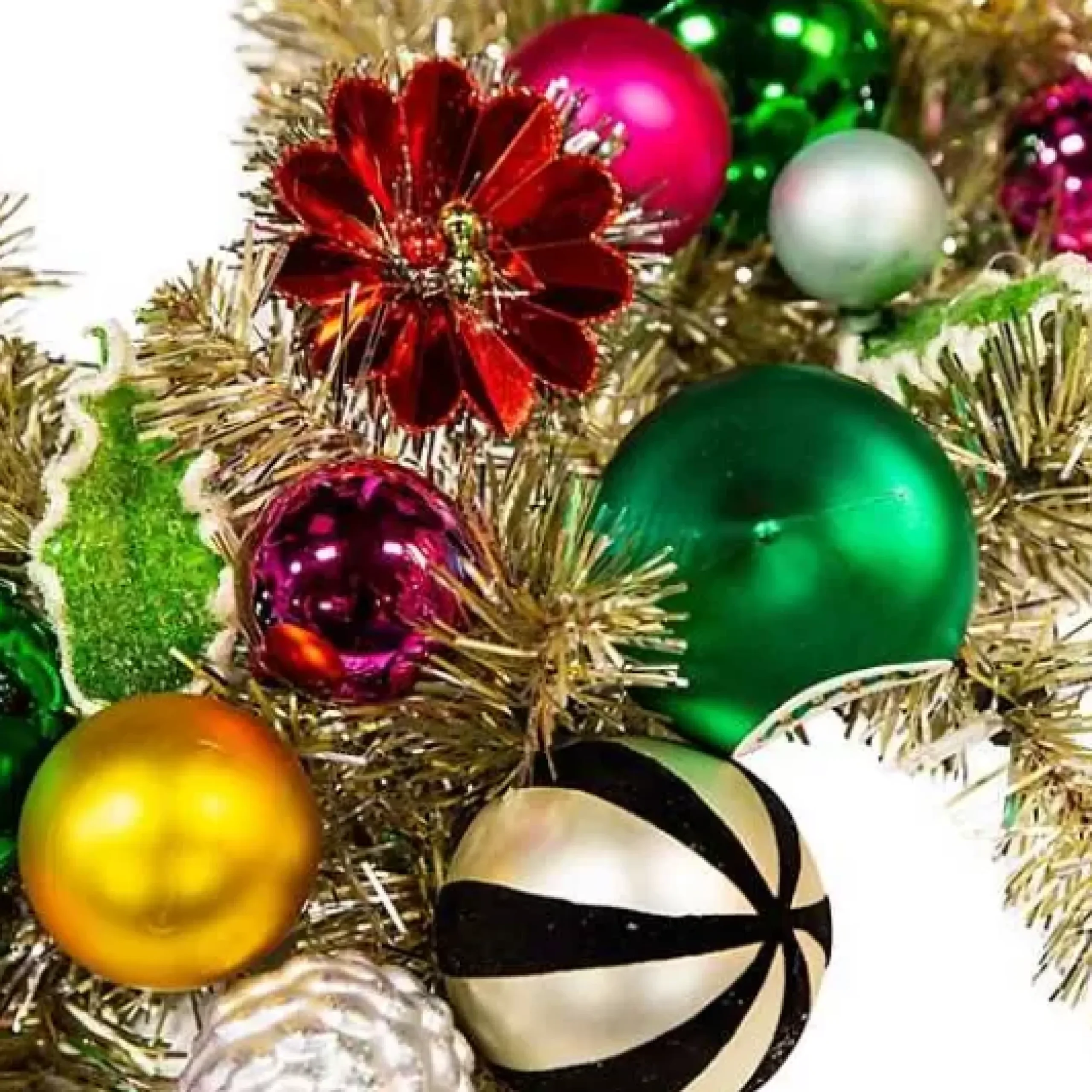 MacKenzie-Childs Granny Kitsch Illuminated Garland< Holiday|Greenery & Florals