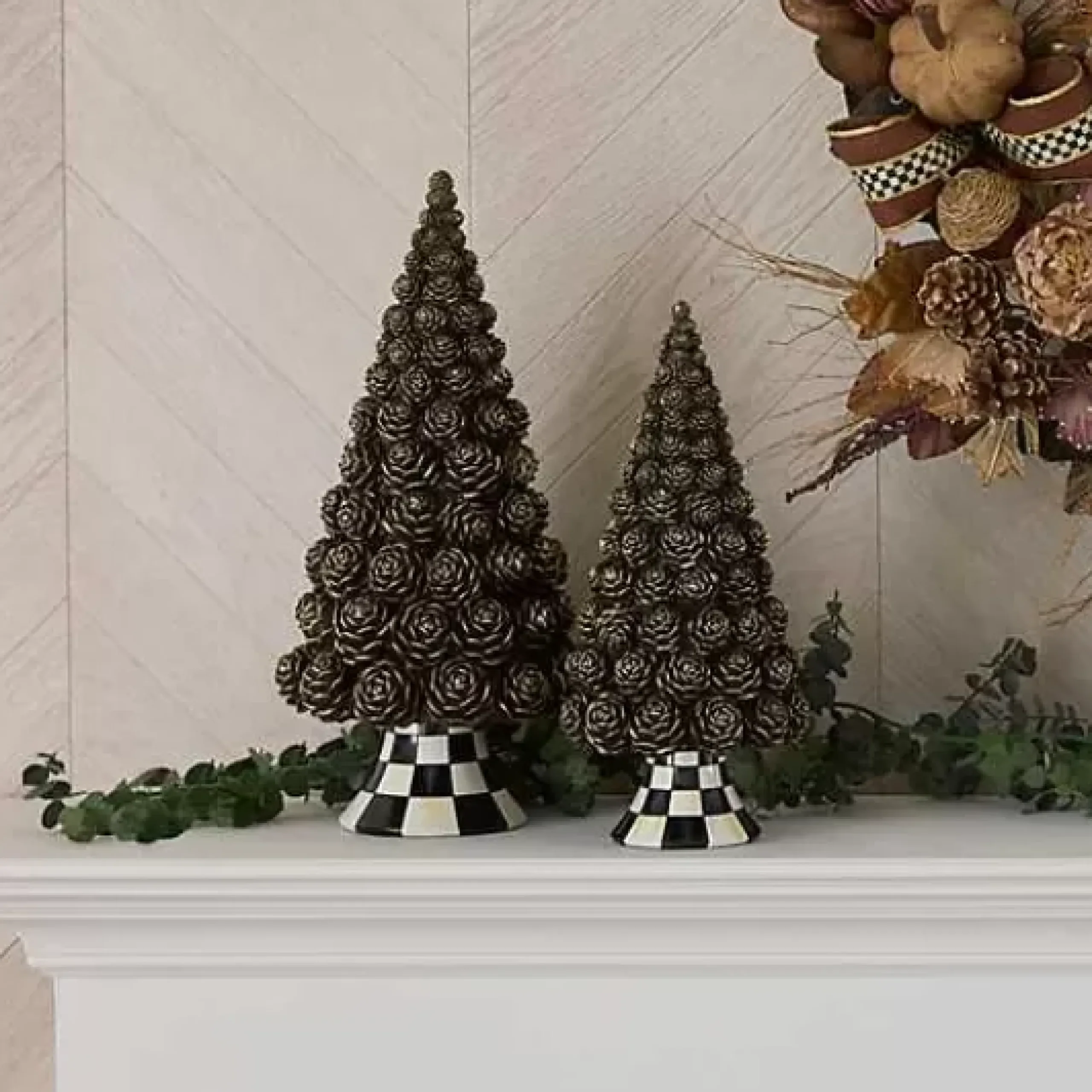MacKenzie-Childs Pinecone Short Tree< The Fall Shop|Room Accents