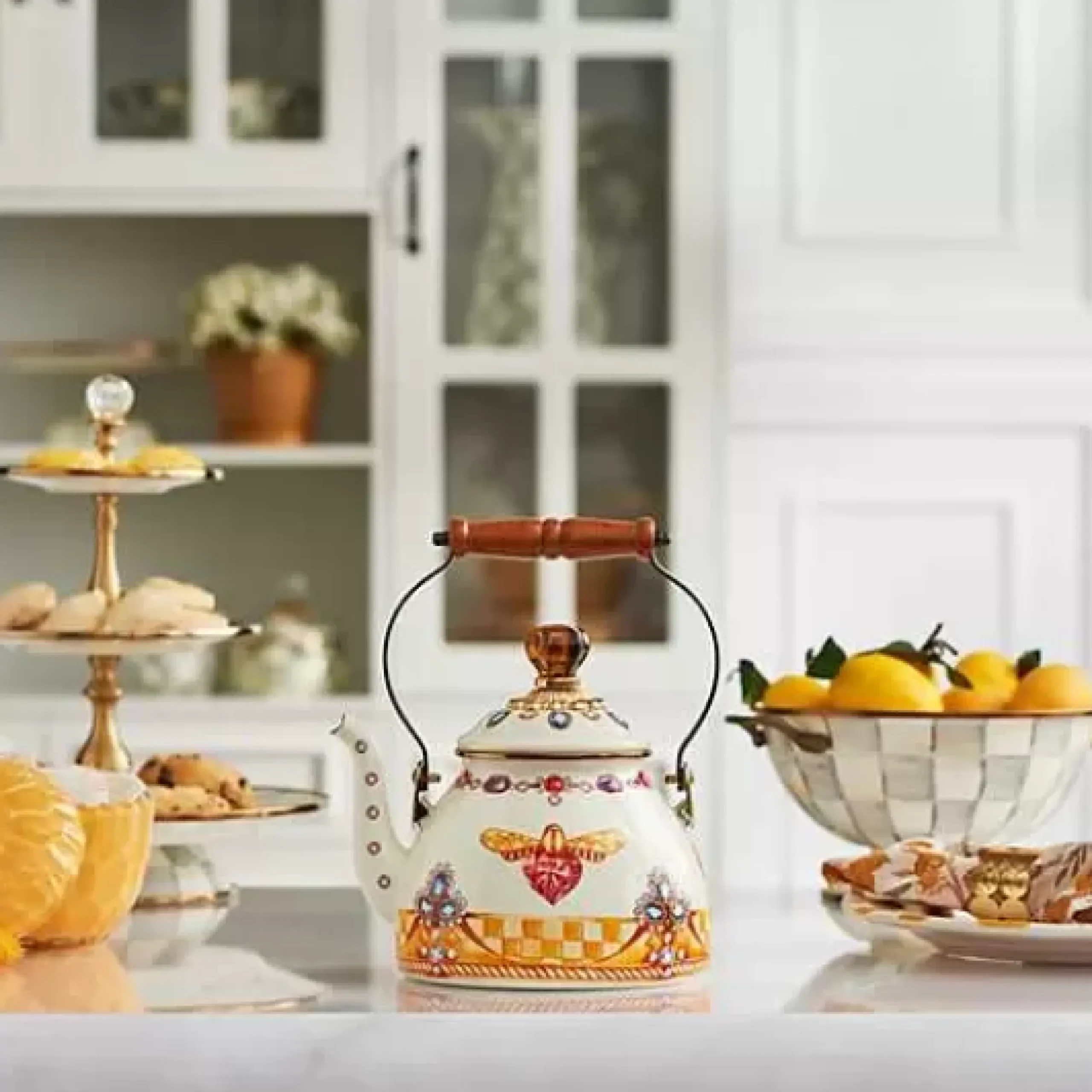 MacKenzie-Childs Queen Bee 2 Quart Tea Kettle< Fall Entertaining|Tea Kettles