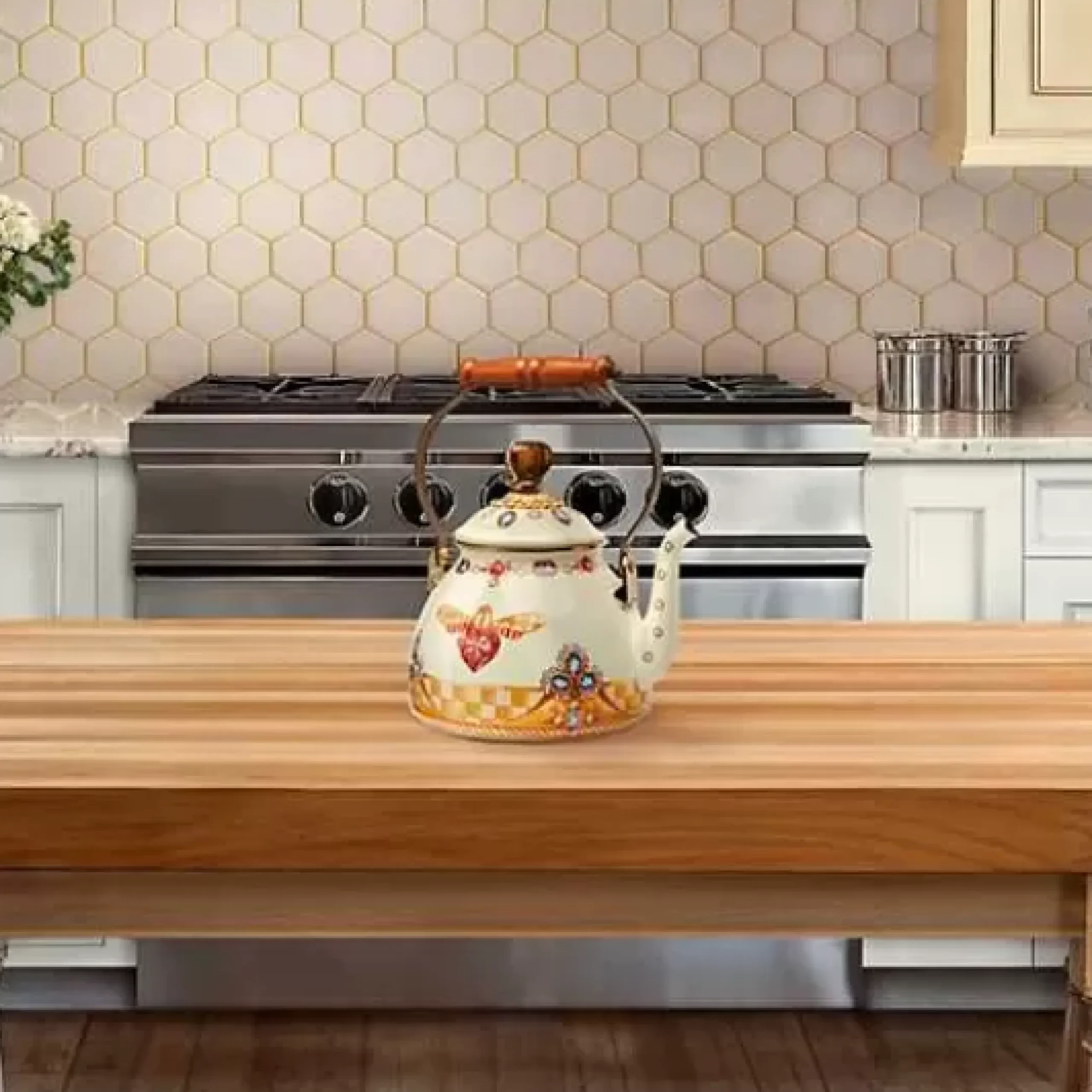 MacKenzie-Childs Queen Bee 2 Quart Tea Kettle< Fall Entertaining|Tea Kettles