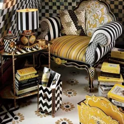 MacKenzie-Childs Queen Bee Tray Table< Room Accents|Bar Entertaining