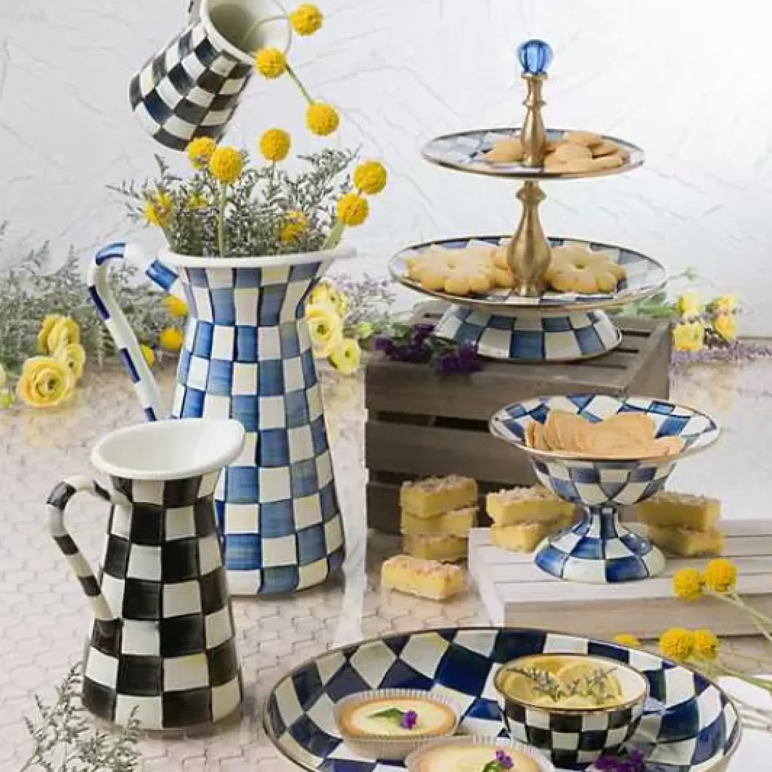 MacKenzie-Childs Royal Check Two Tier Sweet Stand< Bar Entertaining|Serveware