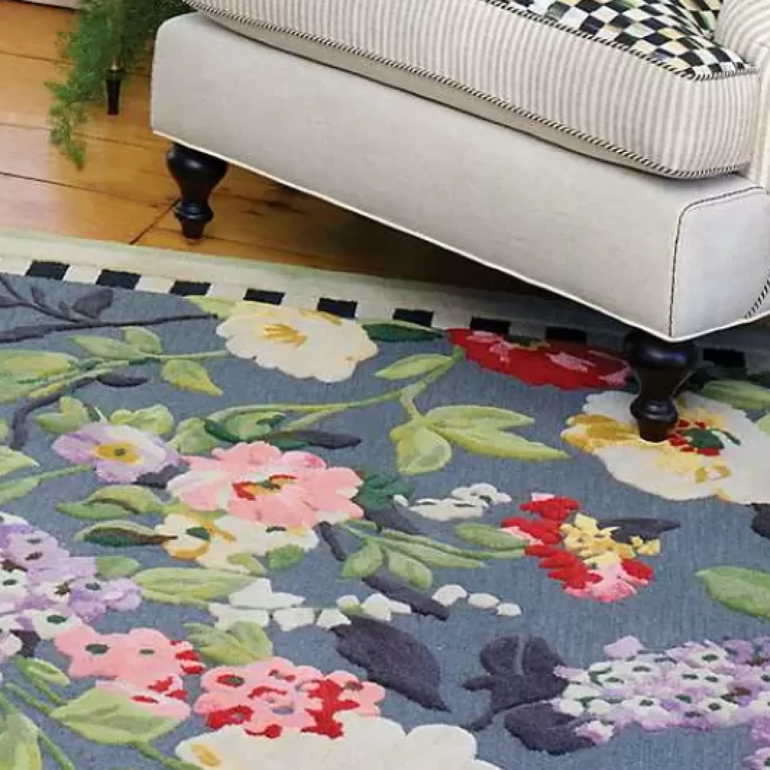 MacKenzie-Childs Tudor Rose 8' x 10' Rug< Rugs