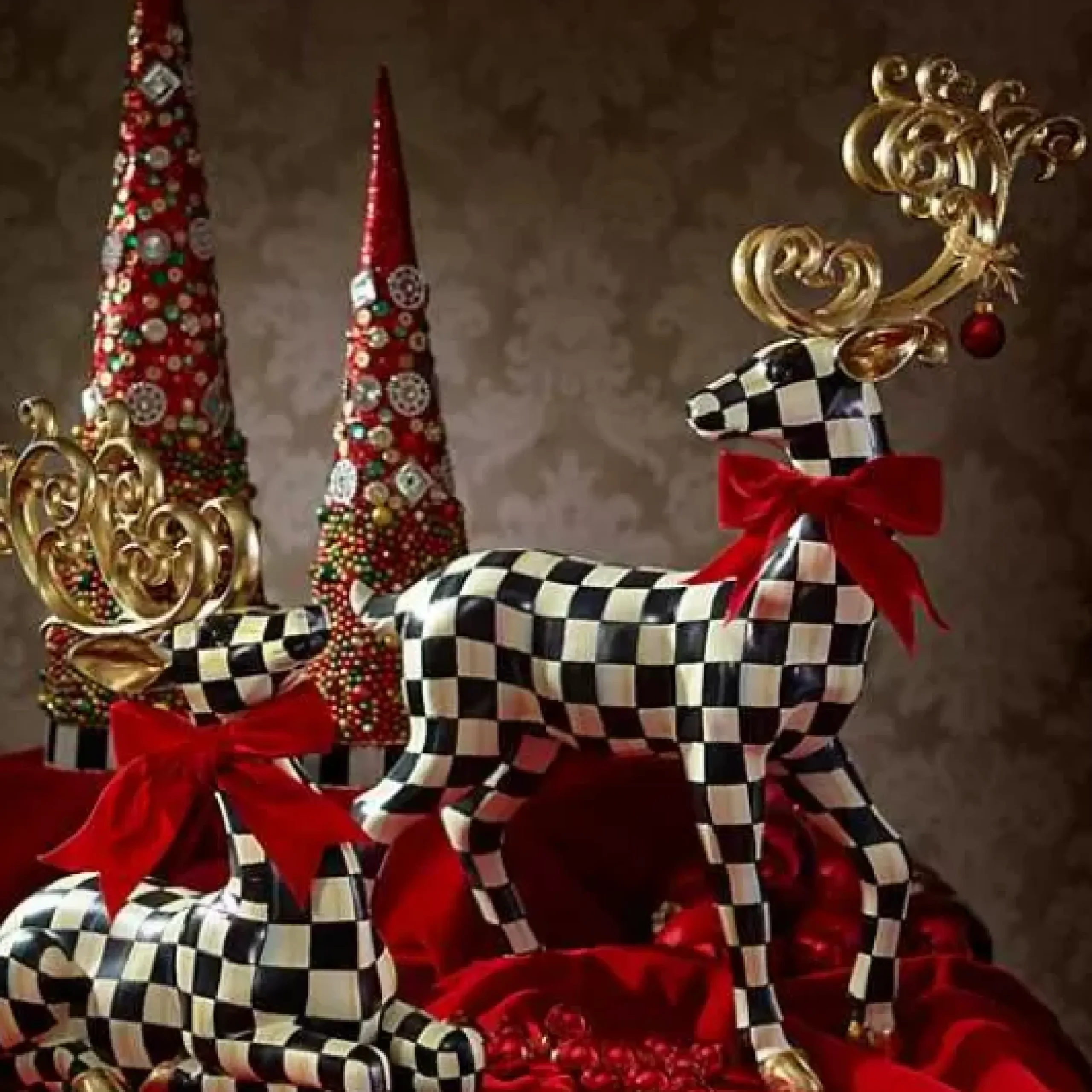 MacKenzie-Childs Westminster Standing Deer< Holiday|Room Accents