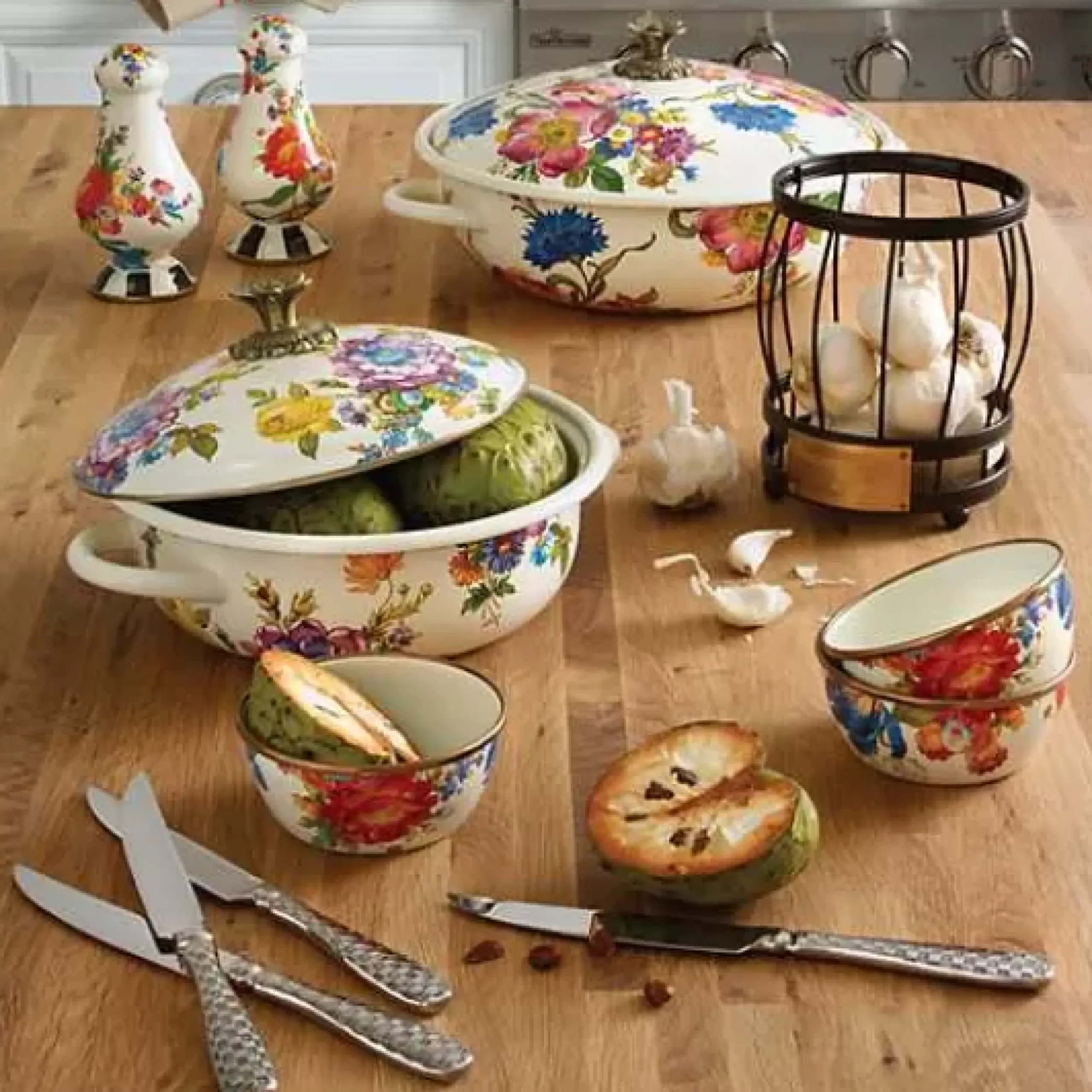 MacKenzie-Childs White Flower Market Pinch Bowl< Bar Entertaining|Serveware