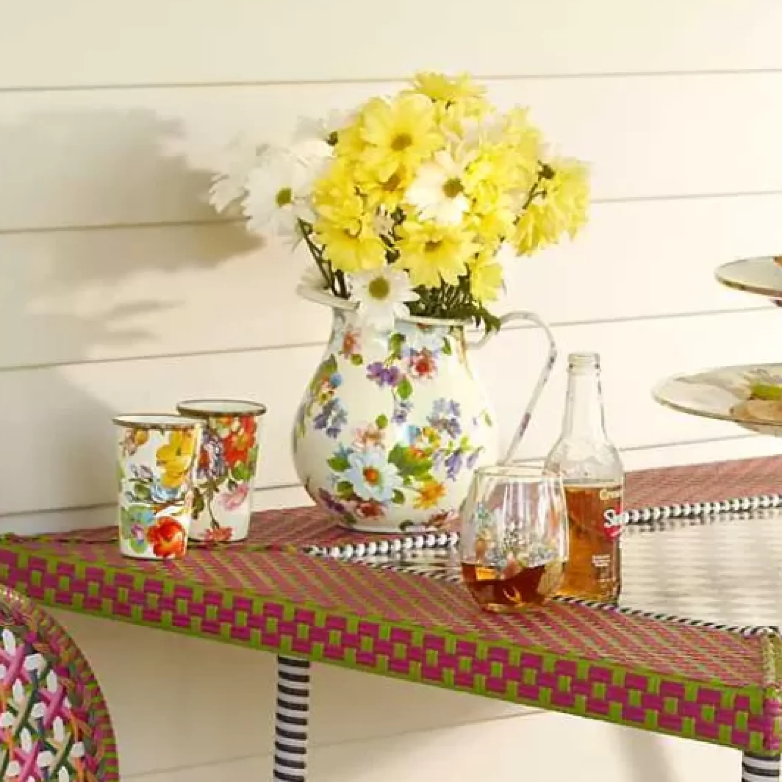 MacKenzie-Childs White Flower Market Pitcher< Serveware|Bar Entertaining